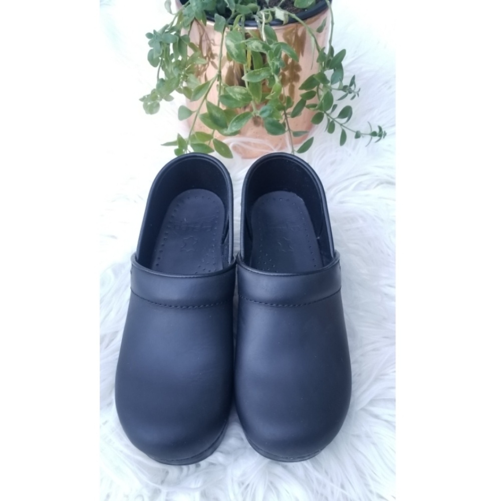 Dansko Proffesional Clog